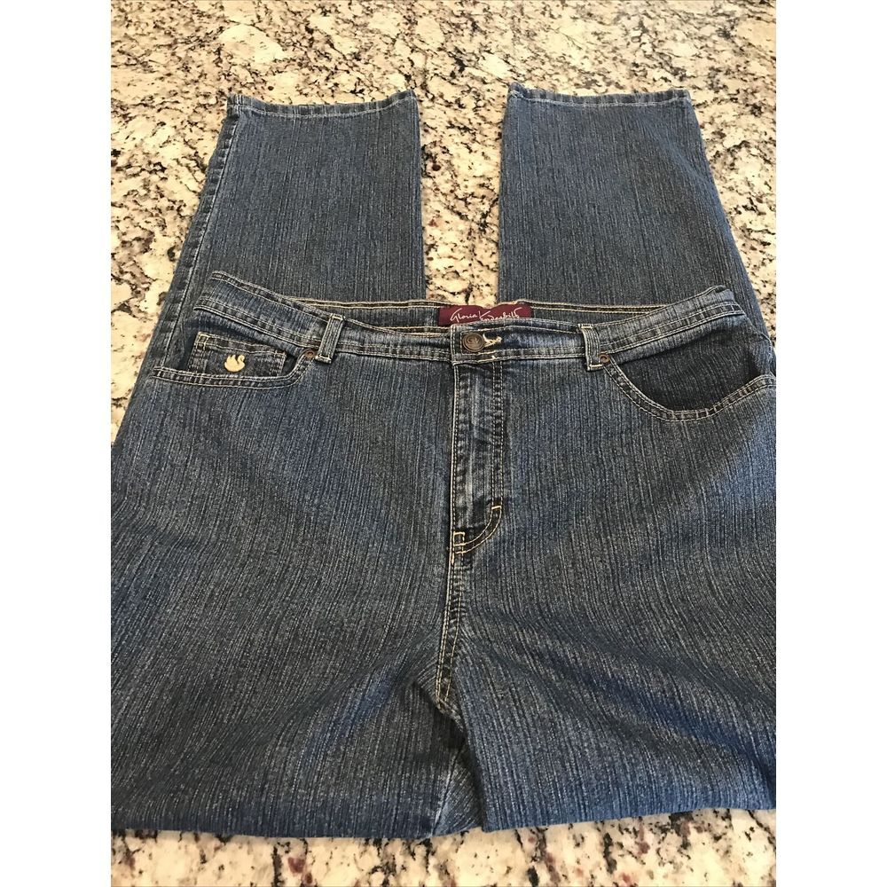 Beautiful !! Gloria Vanderbilt Med Wash Jeans Amanda Style Size‎ 14 (34x31)